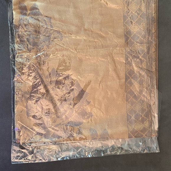 Pashmina &Silk Wrap Scarf 🧣 - Picture 3 of 6